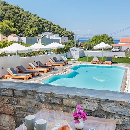 Lithanemon Aparthotel