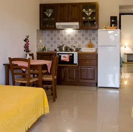 Lithanemon Aparthotel 2*