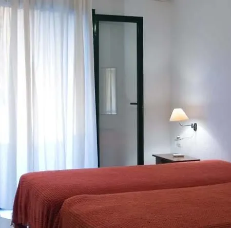 아파트호텔 Lithanemon 4*