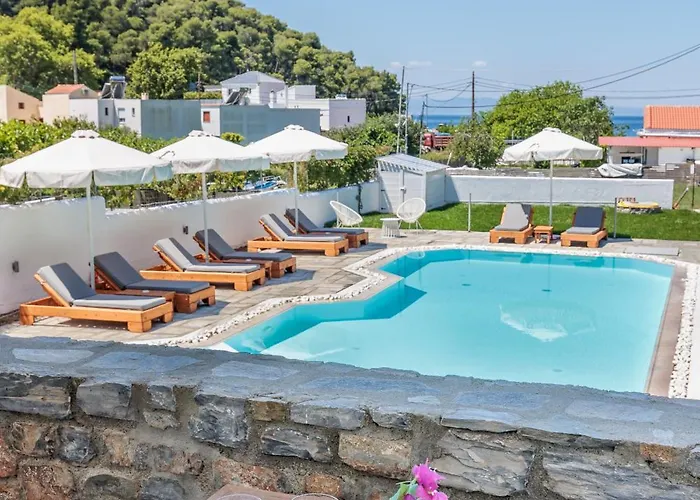 Lithanemon Aparthotel